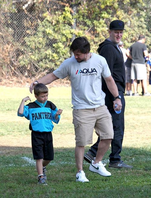 Марк Уолберг с сыном