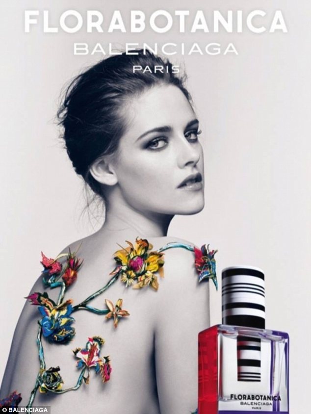 Кристен Стюарт снялась в новой рекламе духов Balenciaga's Florabotanica
