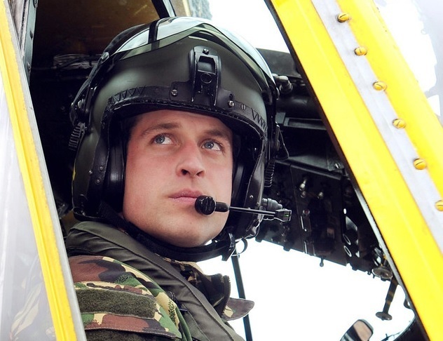 принц Уильям получил вертолет в подарок