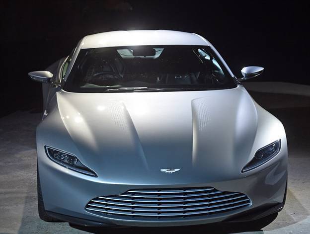 Aston Martin DB10