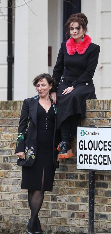 Хелена Бонем Картер снимается в новой фотосессии