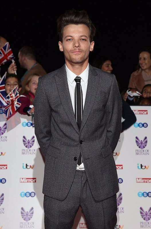 Луи Томлинсон и Даниэль Кэмпбелл на церемонии Pride of Britain Awards 2016