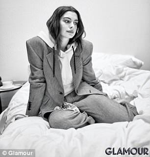 Энн Хэтэуэй в фотосессии для Glamour